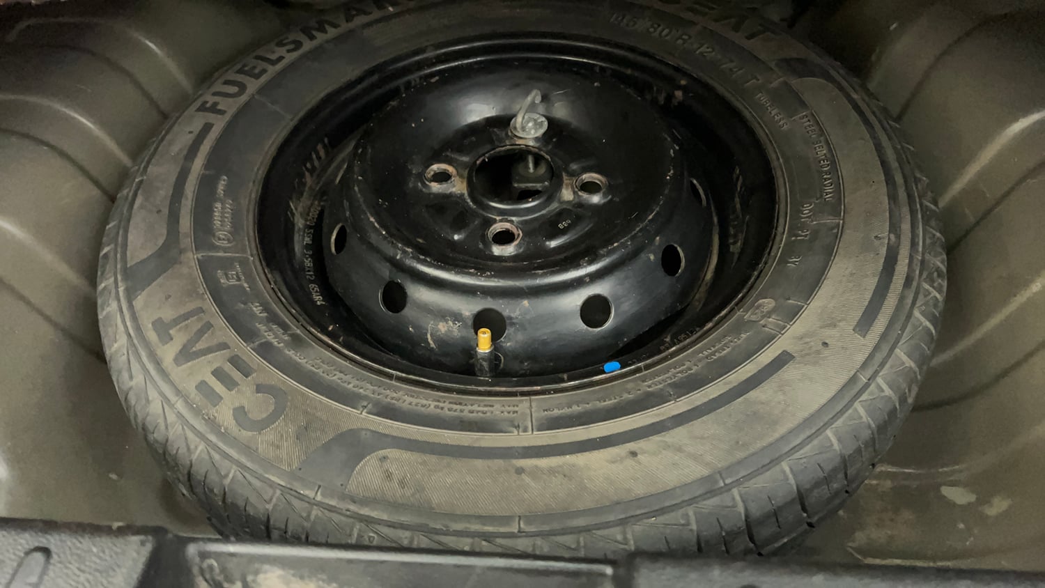 Used 2020 Maruti Suzuki Alto 800 VXi Petrol Manual tyres SPARE TYRE VIEW