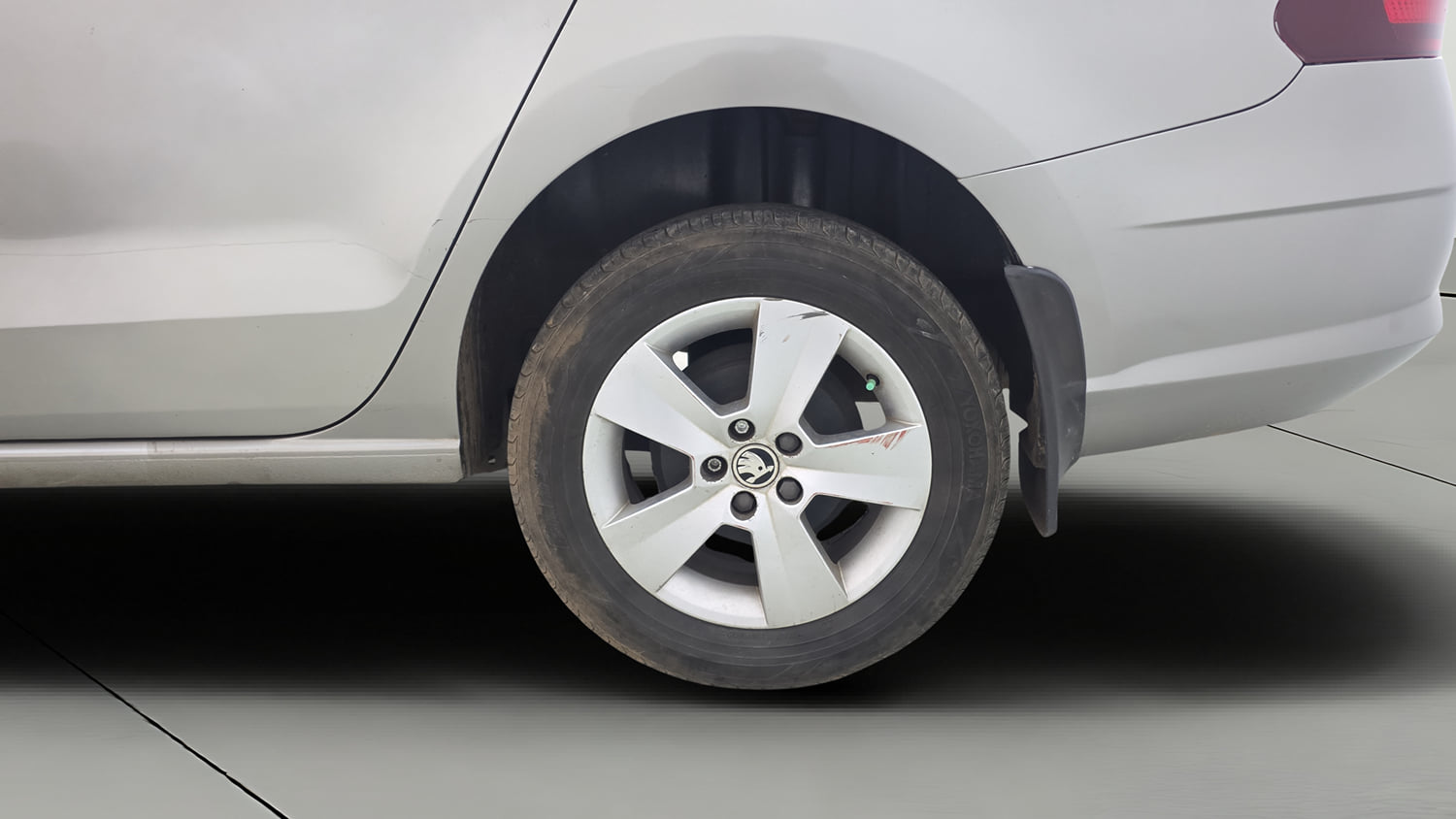 Used 2019 Skoda Rapid Ambition 1.5 TDI Diesel Manual tyres LEFT REAR TYRE RIM VIEW