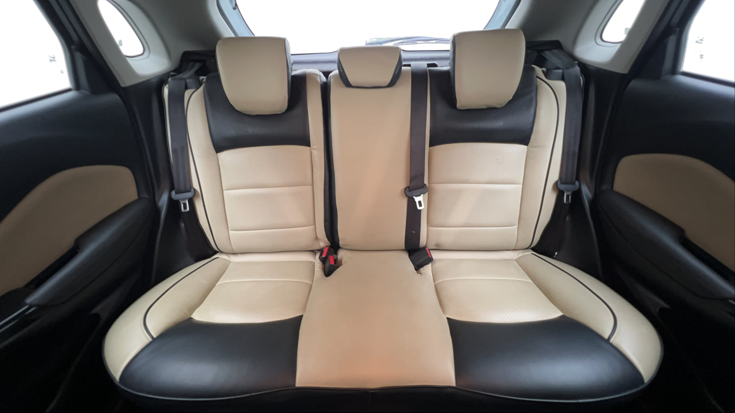 Used 2023 Toyota Glanza G AMT Petrol Automatic interior REAR SEAT CONDITION VIEW