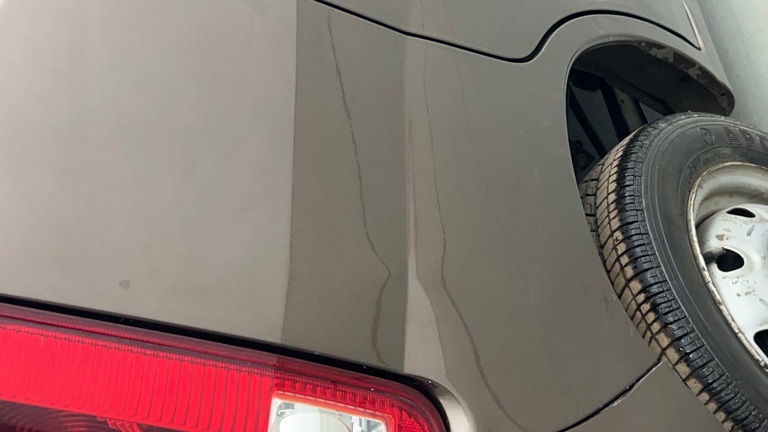 Used 2013 Maruti Suzuki Estilo LXi BS-IV Petrol Manual dents MINOR DENT