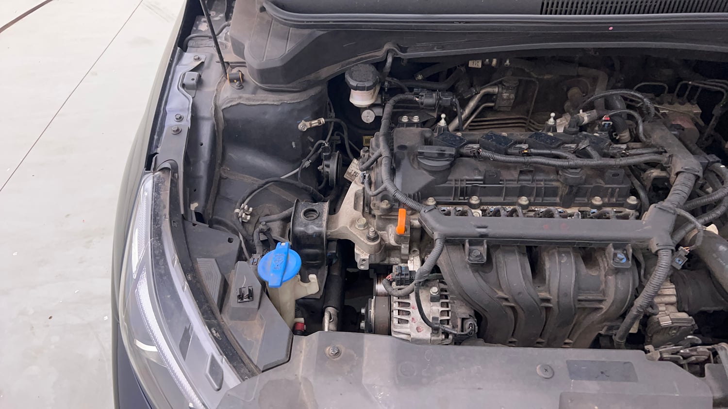 Used 2023 Hyundai i20 Asta 1.2 MT Petrol Manual engine ENGINE RIGHT SIDE VIEW