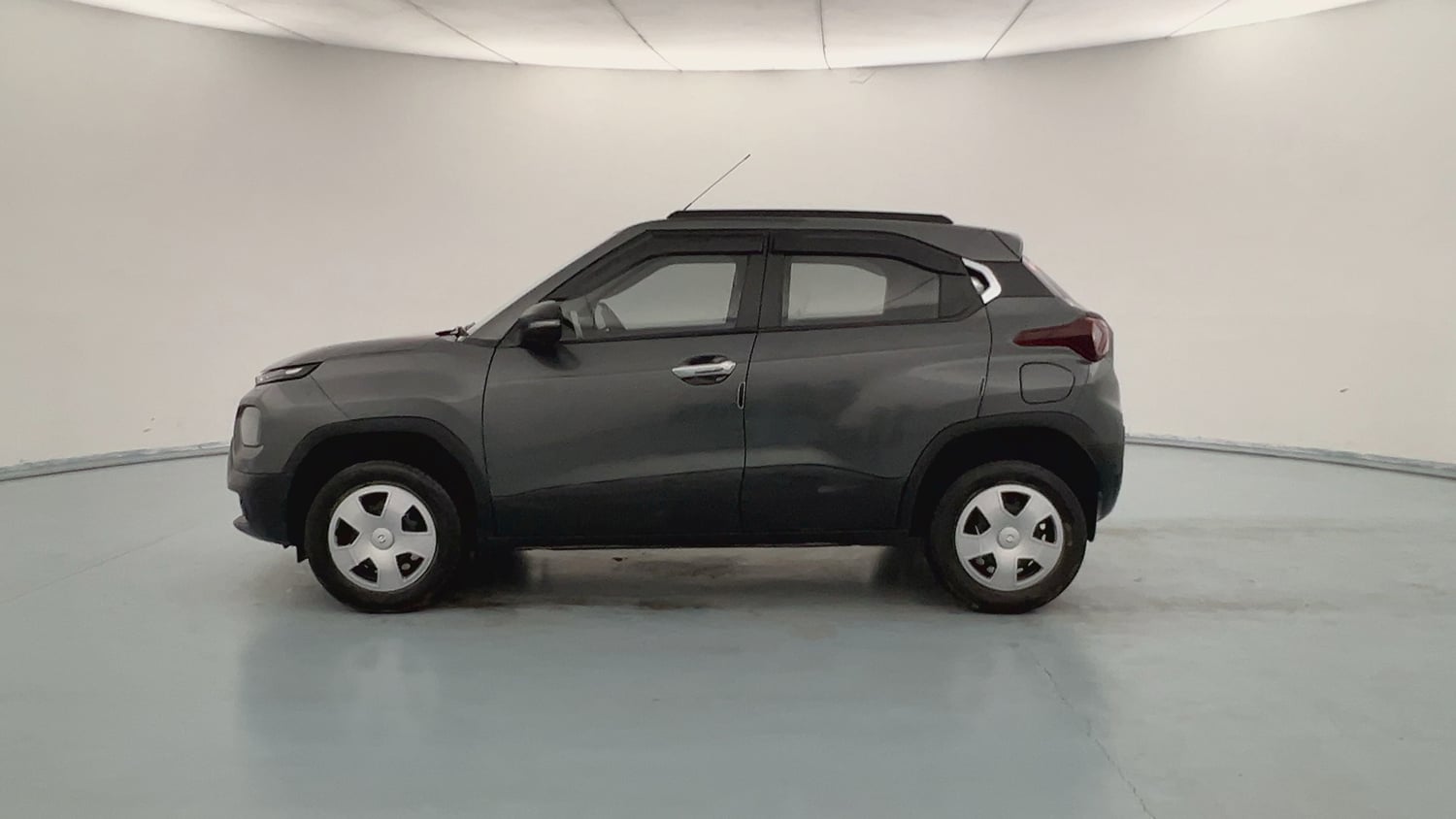 Used 2022 Tata Punch Pure MT Petrol Manual exterior LEFT SIDE VIEW
