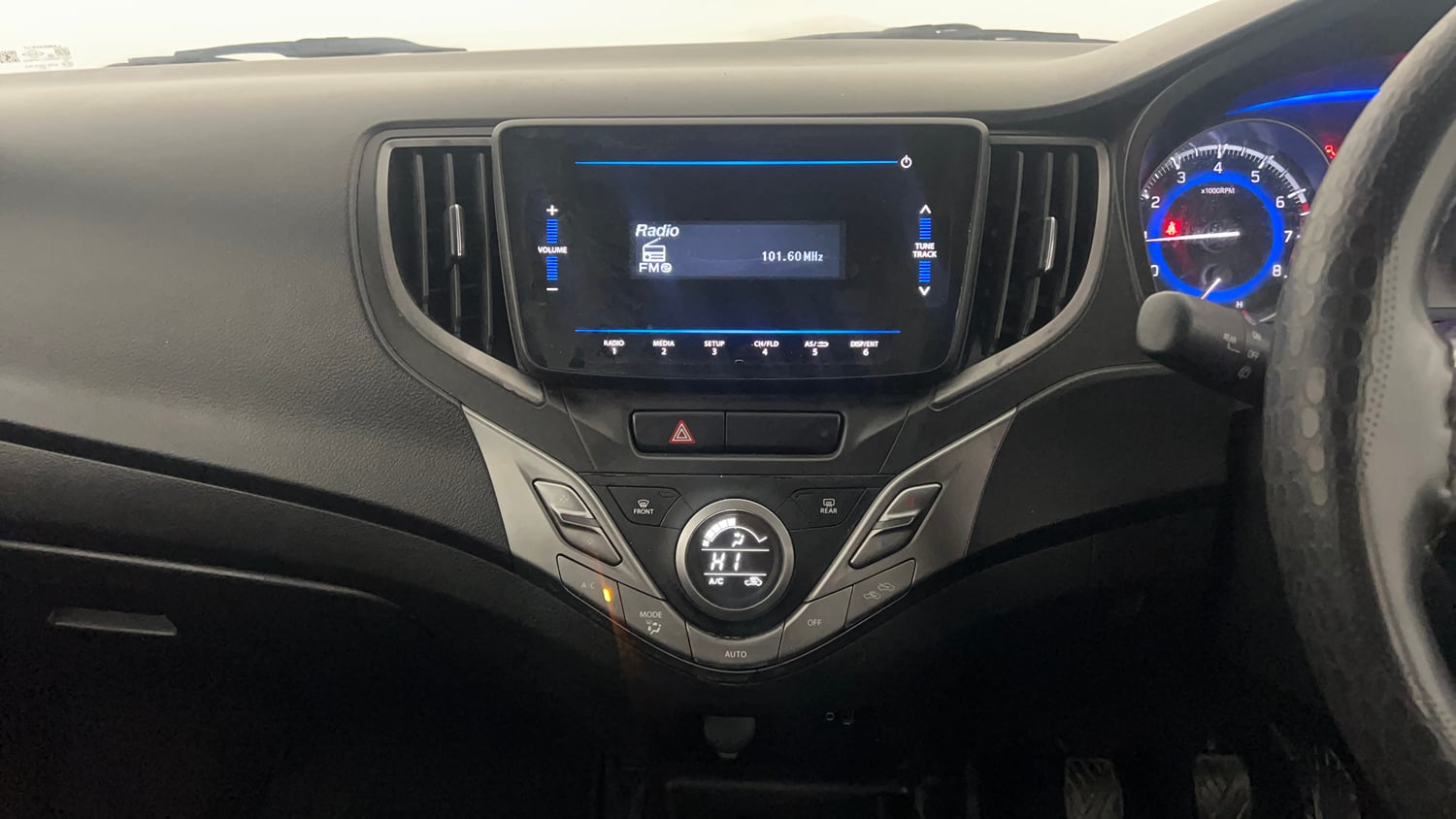 Used 2019 Maruti Suzuki Baleno Delta Petrol Manual interior MUSIC SYSTEM & AC CONTROL VIEW