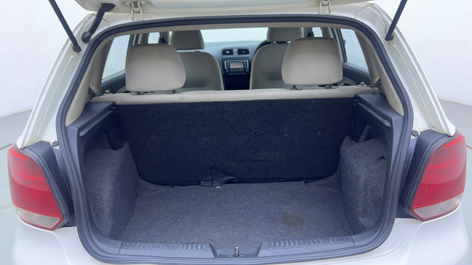 Used 2013 Volkswagen Polo Comfortline 1.2L (P) Petrol Manual interior DICKY INSIDE VIEW