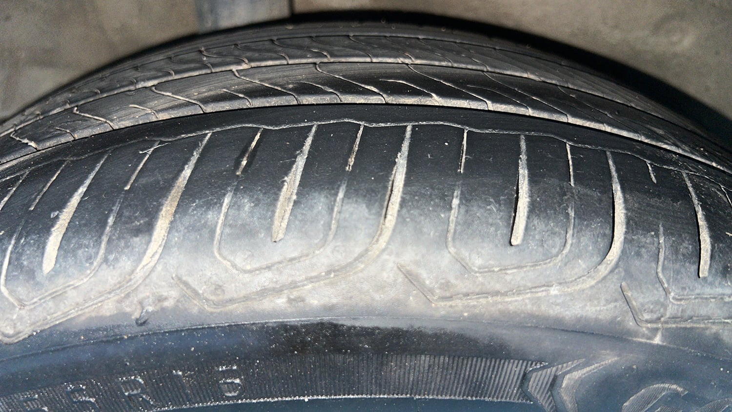 Used 2021 Honda City ZX CVT Petrol Petrol Automatic tyres RIGHT REAR TYRE TREAD VIEW
