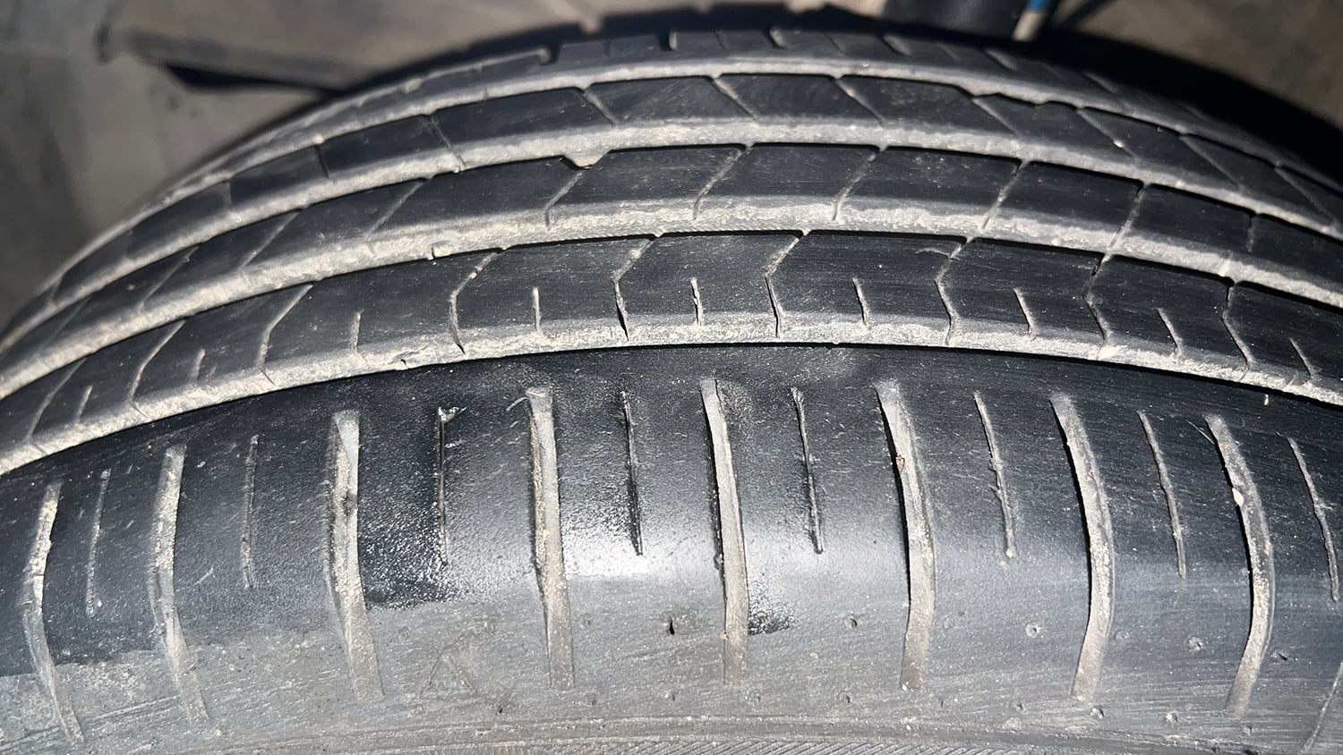 Used 2024 Maruti Suzuki Baleno Zeta MT Petrol Manual tyres LEFT FRONT TYRE TREAD VIEW