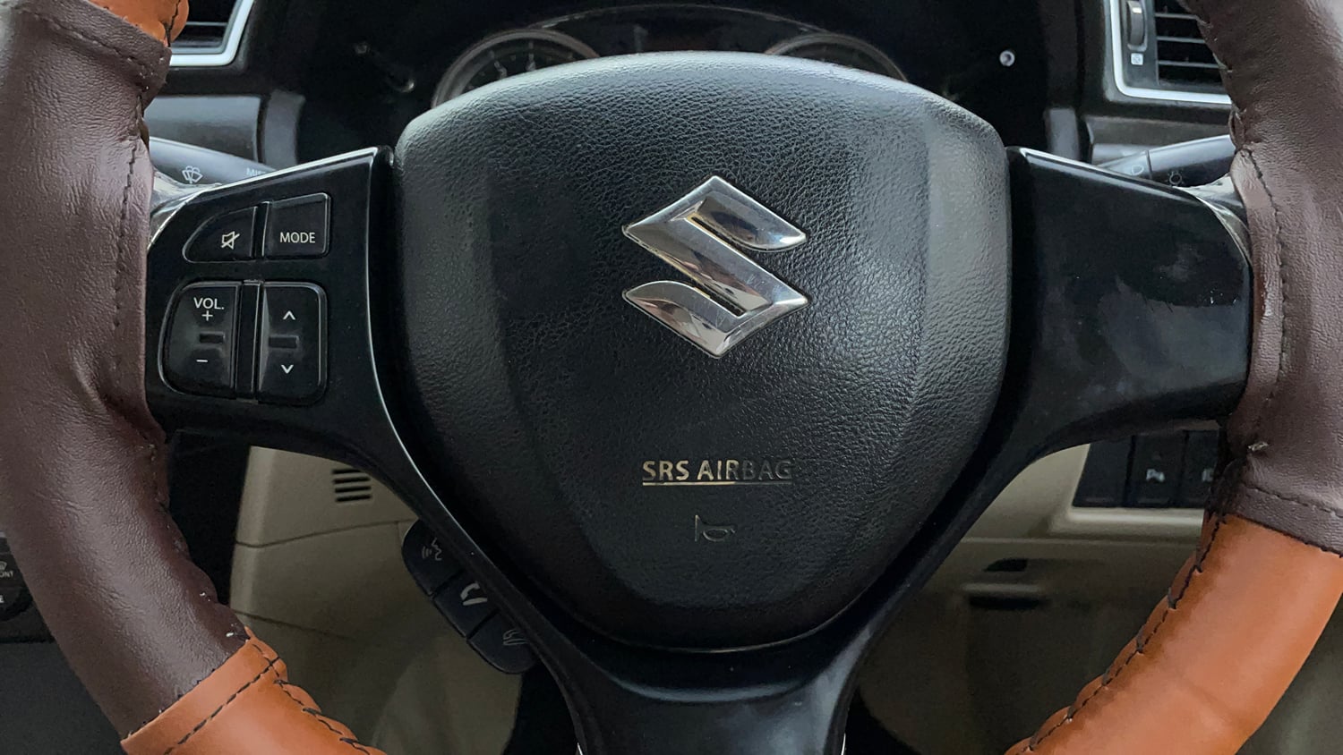 Used 2015 Maruti Suzuki Ciaz ZXI+ Petrol Manual top_features Airbags