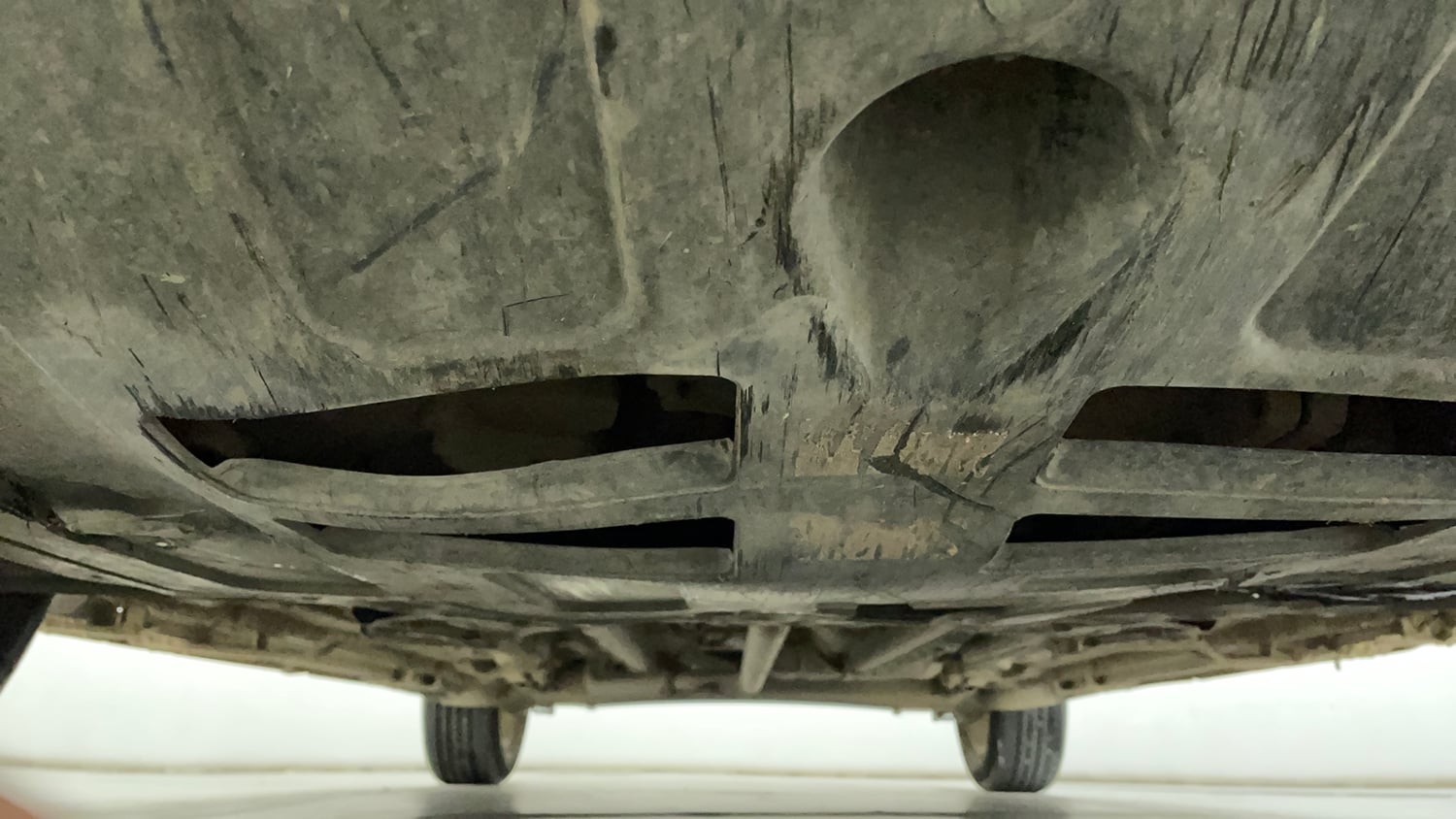 Used 2016 Hyundai Creta 1.6 SX Plus AT Diesel Automatic extra FRONT LEFT UNDERBODY VIEW