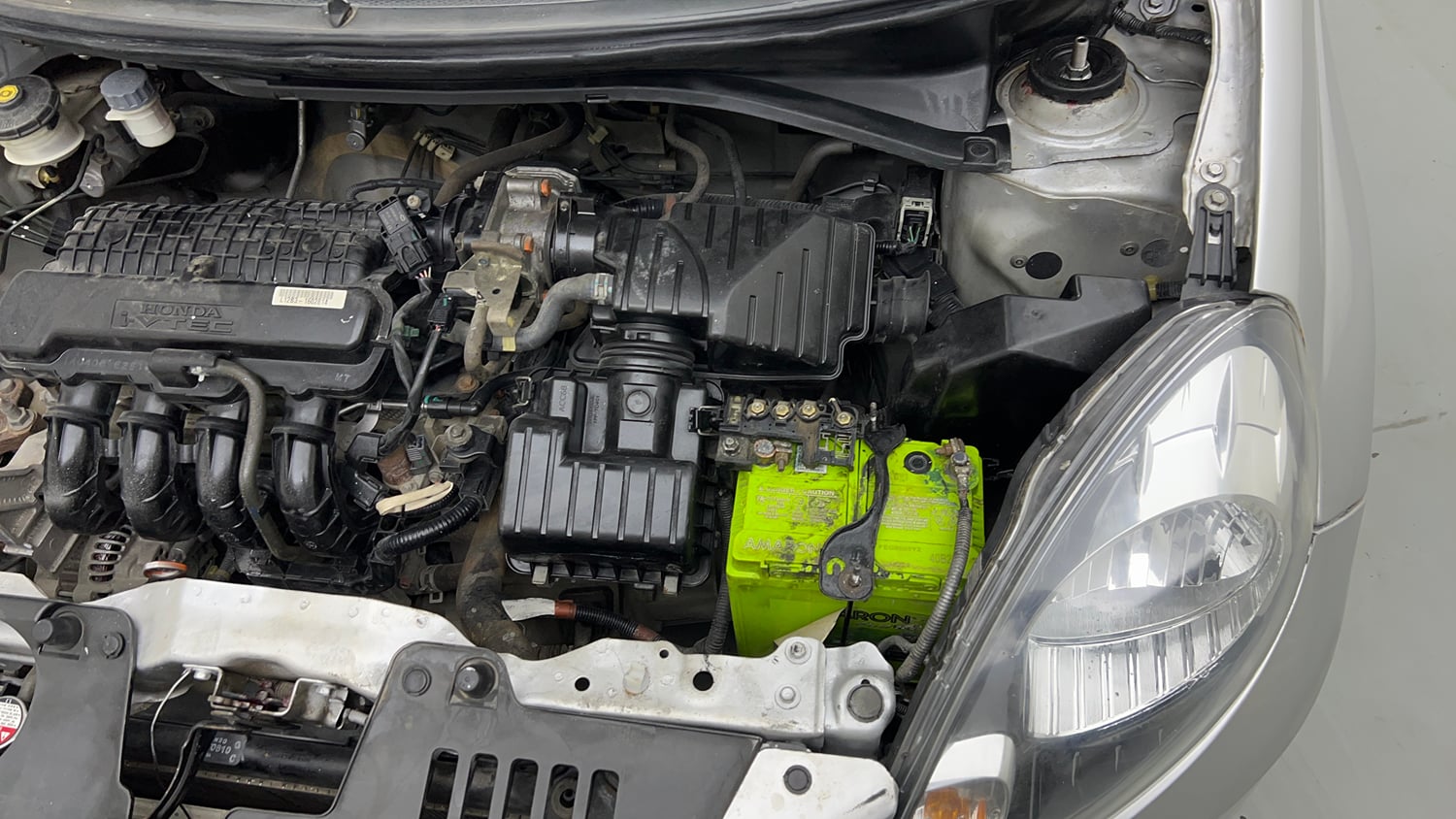 Used 2014 Honda Amaze 1.2 EX i-VTEC Petrol Manual engine ENGINE LEFT SIDE VIEW