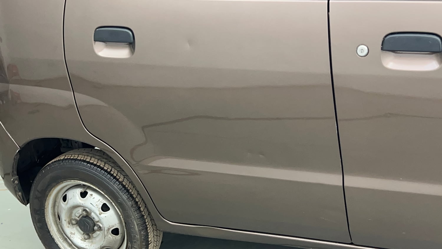 Used 2013 Maruti Suzuki Estilo LXi BS-IV Petrol Manual dents MINOR DENT