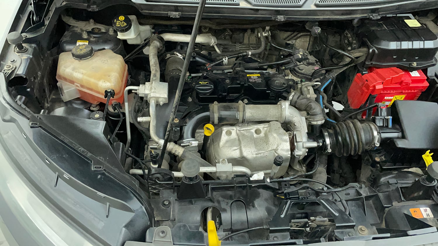 Used 2016 Ford EcoSport Titanium 1.5L TDCi Diesel Manual engine ENGINE RIGHT SIDE VIEW