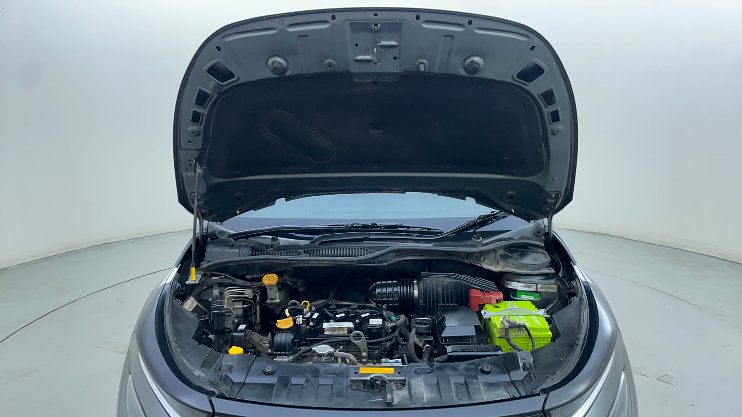 Used 2022 Tata Altroz XZ Petrol Petrol Manual engine ENGINE & BONNET OPEN FRONT VIEW