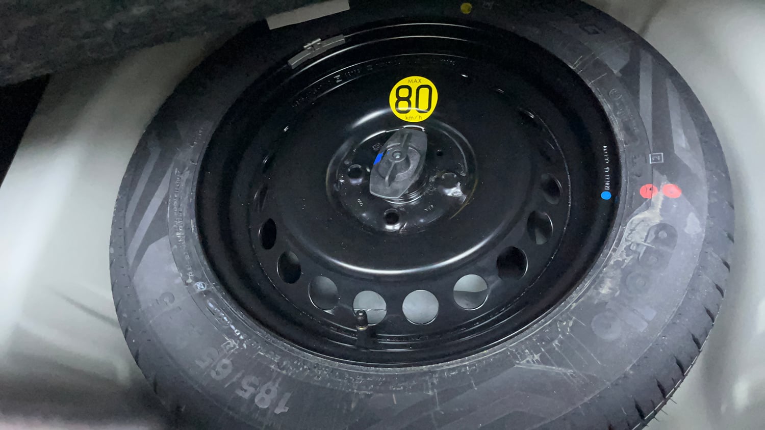 Used 2023 Maruti Suzuki Baleno Alpha AGS Petrol Automatic tyres SPARE TYRE VIEW