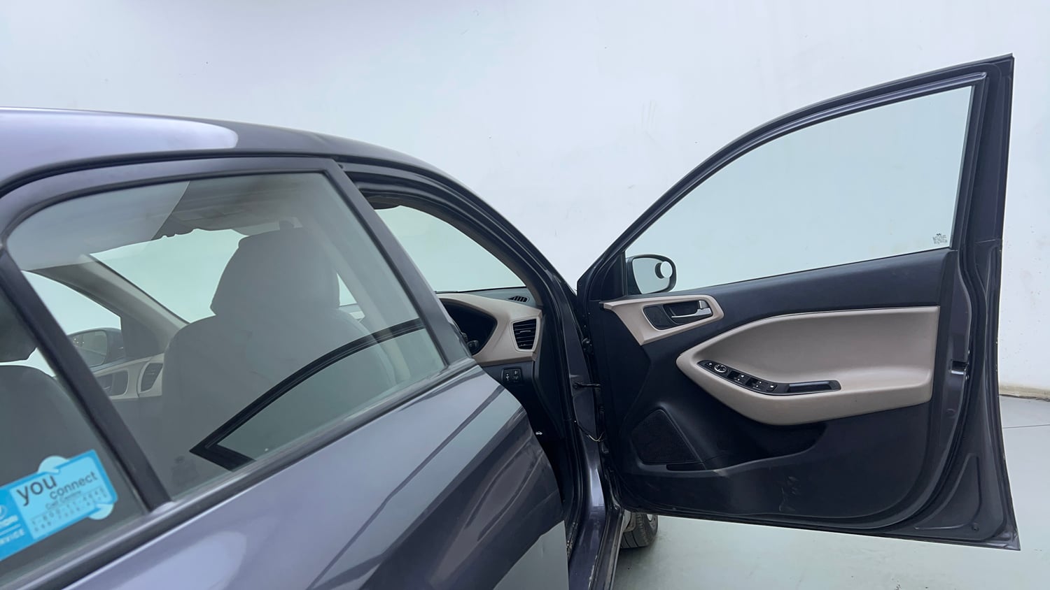 Used 2017 Hyundai Elite i20 Asta 1.2 Petrol Manual interior RIGHT FRONT DOOR OPEN VIEW
