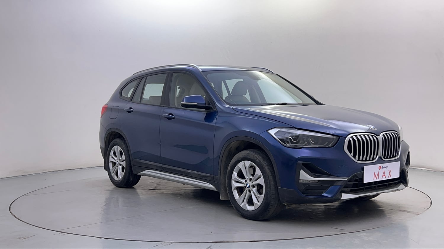 Used 2021 BMW X1 sDrive20d xLine Diesel Automatic exterior RIGHT FRONT CORNER VIEW