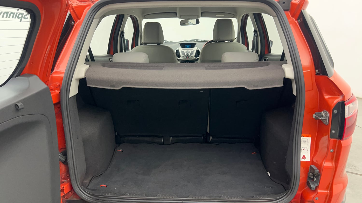 Used 2016 Ford EcoSport Titanium 1.5L Ti-VCT AT Petrol Automatic interior DICKY INSIDE VIEW