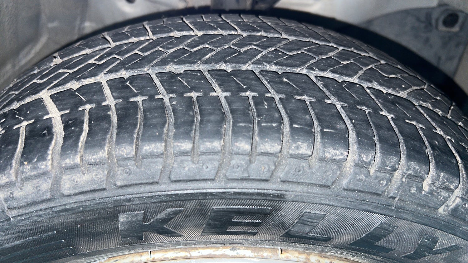 Used 2014 Honda Amaze 1.2 EX i-VTEC Petrol Manual tyres RIGHT FRONT TYRE TREAD VIEW