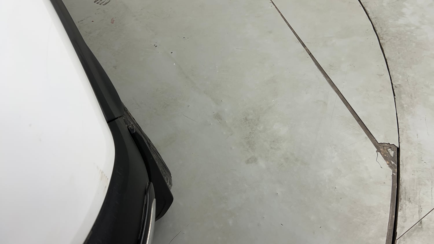Used 2022 Renault Triber RXT EASY-R AMT Petrol Automatic dents MINOR SCRATCH