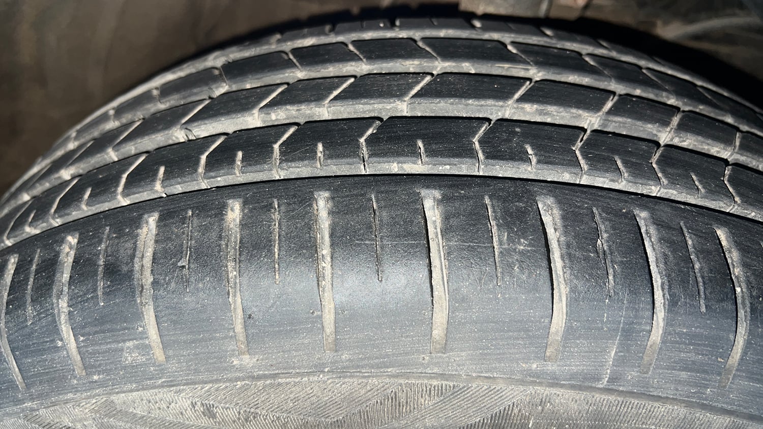 Used 2025 Maruti Suzuki Baleno Alpha MT Petrol Manual tyres RIGHT FRONT TYRE TREAD VIEW
