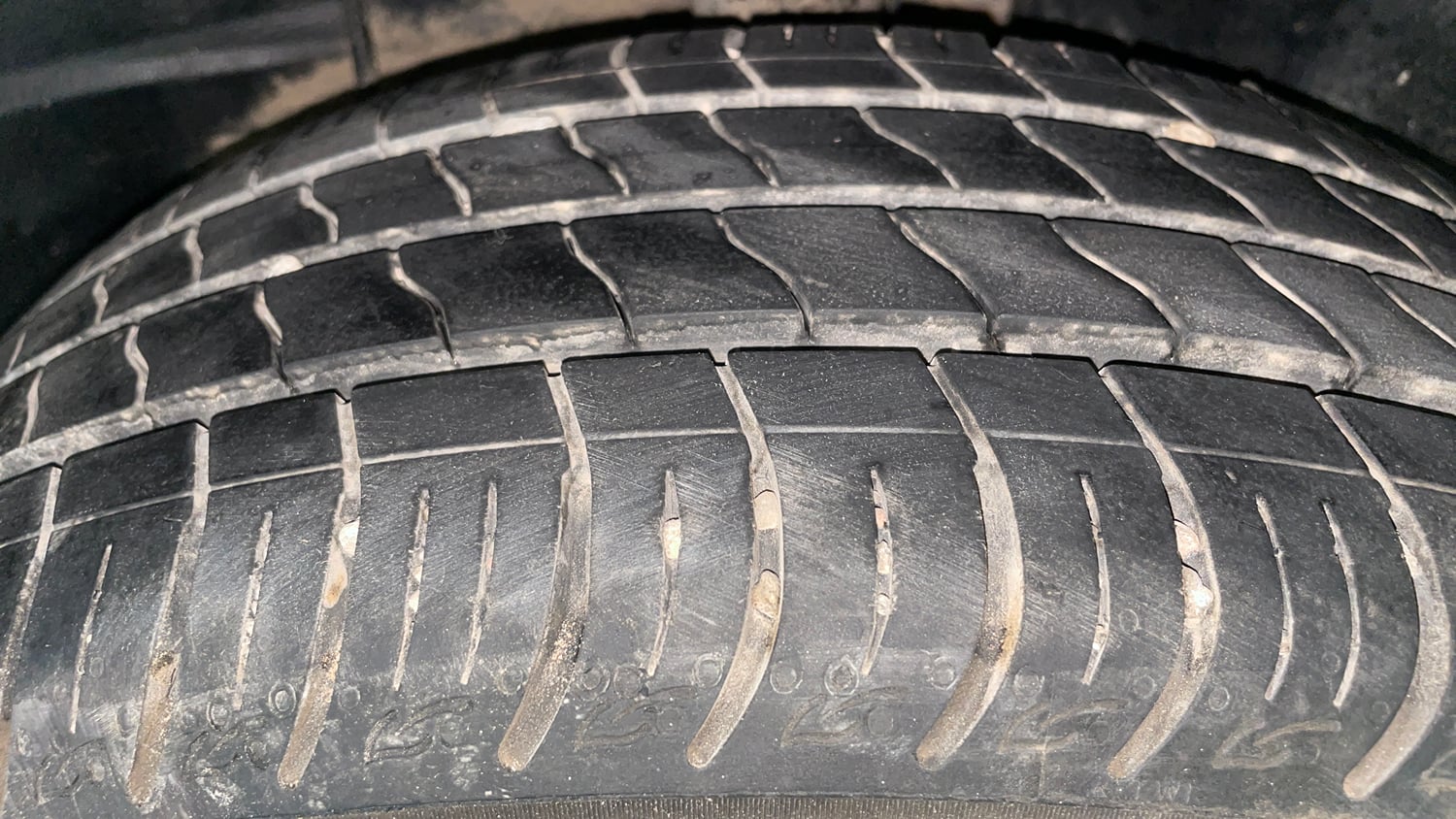 Used 2022 Tata Altroz XZ Petrol Petrol Manual tyres LEFT REAR TYRE TREAD VIEW