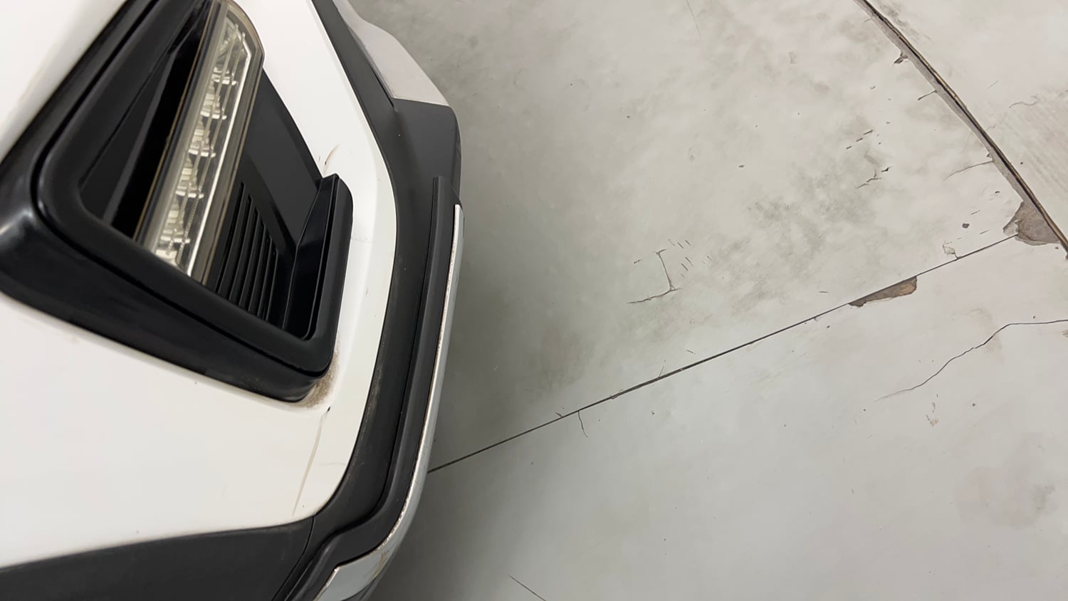 Used 2022 Renault Triber RXT EASY-R AMT Petrol Automatic dents MINOR SCRATCH