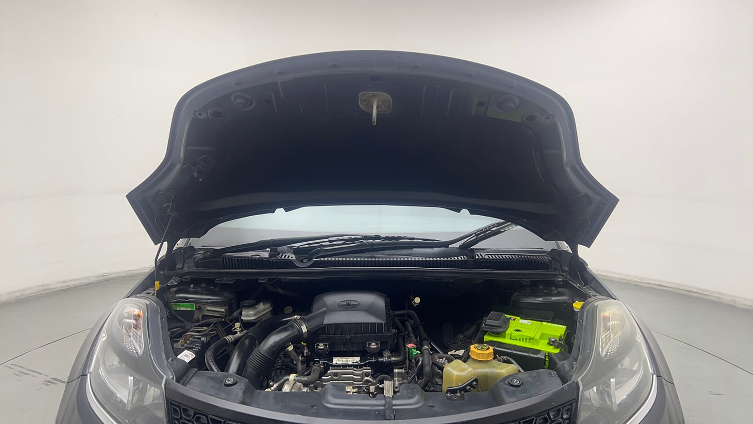Used 2018 Tata Nexon XZA Plus Petrol Petrol Automatic engine ENGINE & BONNET OPEN FRONT VIEW