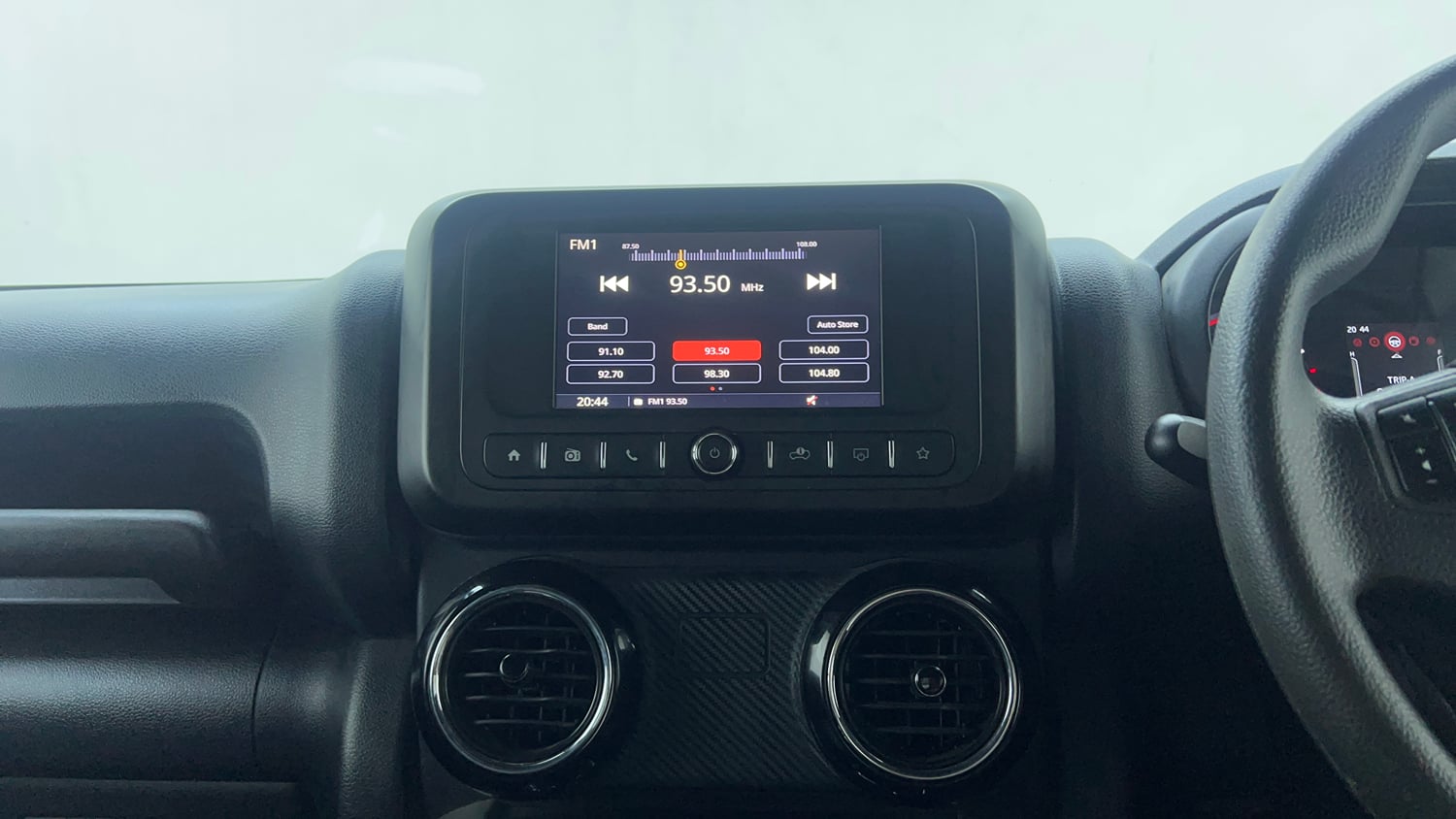 Used 2021 mahindra Thar LX Hard Top Petrol AT 4WD Petrol Automatic top_features Touch screen infotainment system