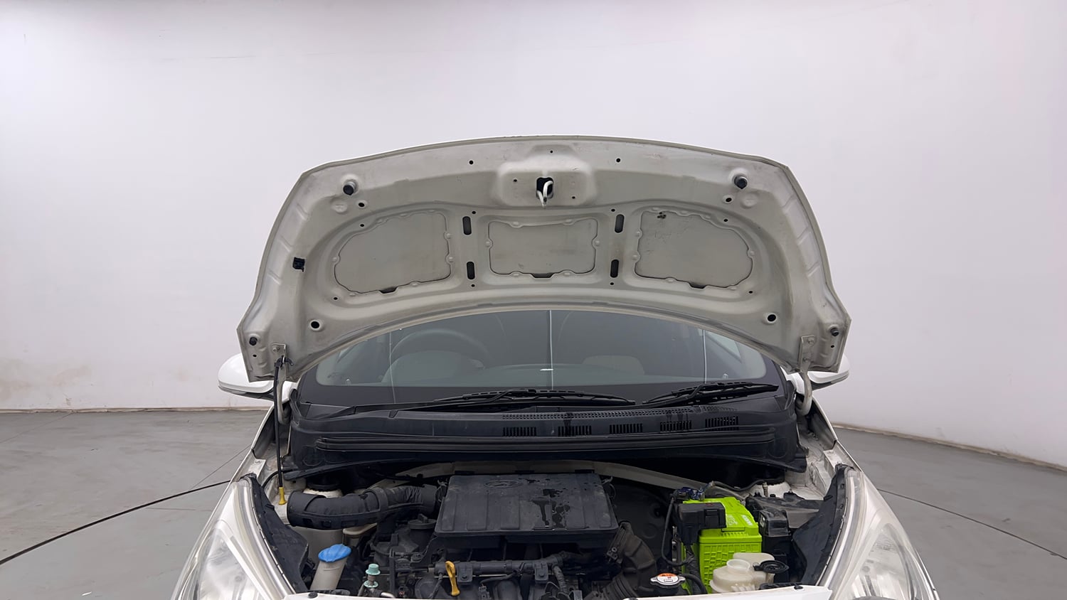 Used 2017 Hyundai Grand i10 Sportz (O) 1.2 Kappa VTVT Petrol Manual engine ENGINE & BONNET OPEN FRONT VIEW