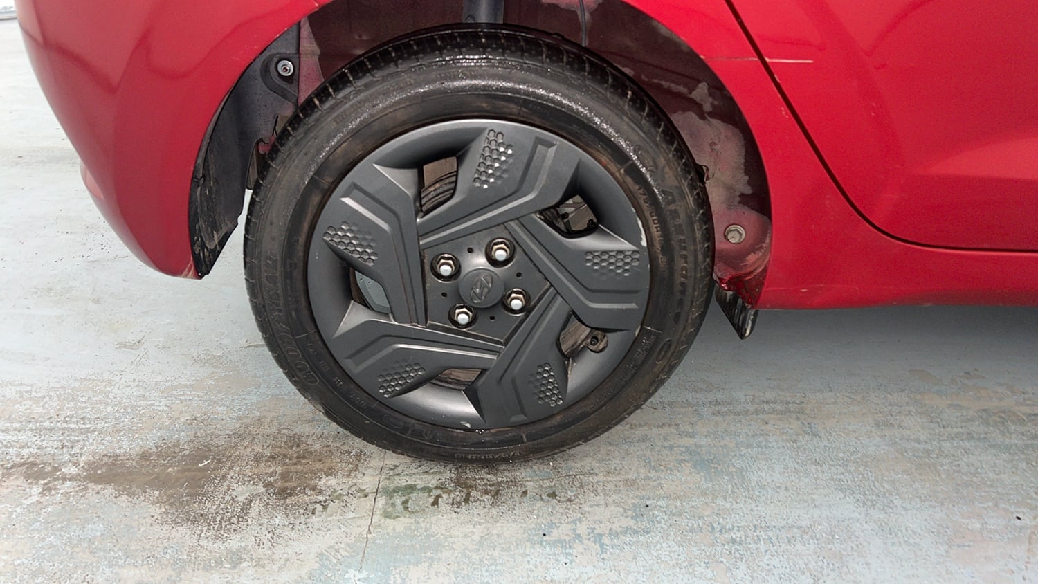 Used 2021 Hyundai Grand i10 Nios Magna Corporate Edition 1.2 Kappa VTVT Petrol Manual tyres RIGHT REAR TYRE RIM VIEW
