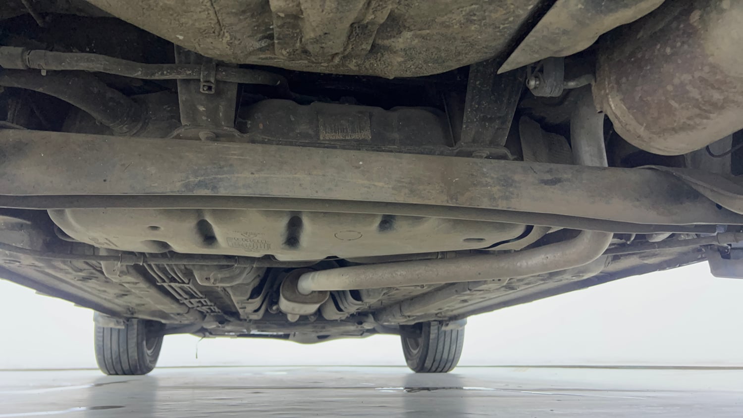 Used 2019 Hyundai Venue SX Plus 1.0 Turbo DCT Petrol Automatic extra REAR UNDERBODY VIEW (TAKEN FROM REAR)