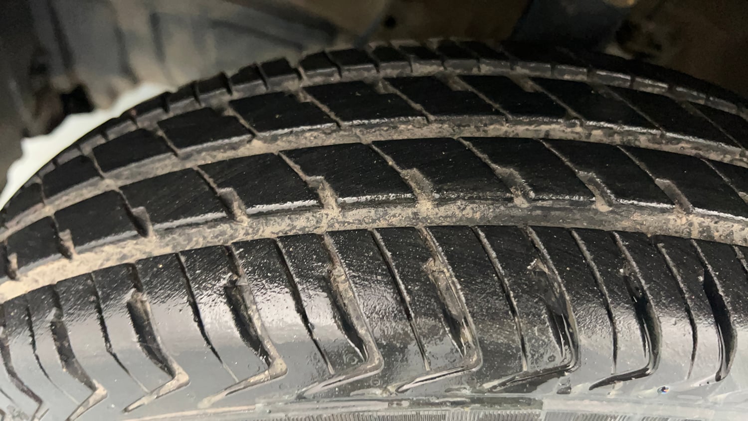 Used 2023 Maruti Suzuki Alto K10 VXi Plus Petrol Manual tyres LEFT FRONT TYRE TREAD VIEW