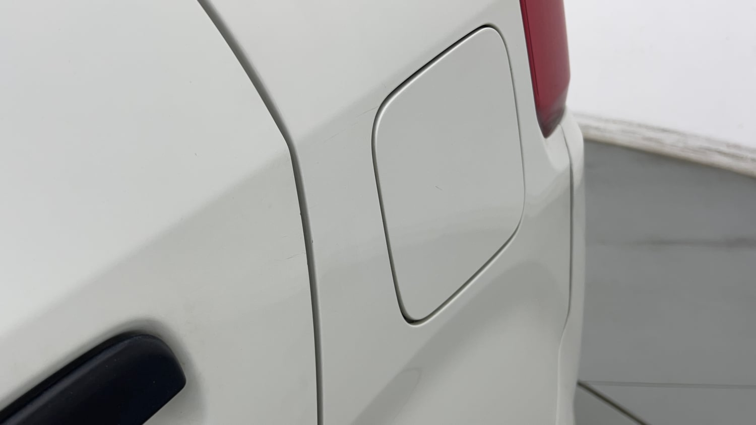 Used 2021 Maruti Suzuki Wagon R 1.0 LXI CNG (Outside Fitted) Cng Manual dents MINOR SCRATCH
