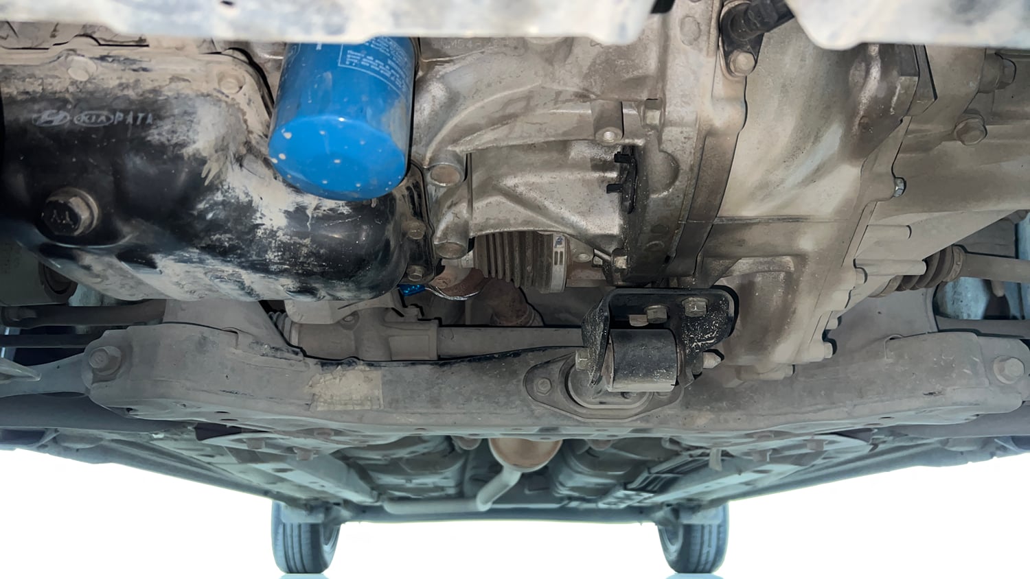 Used 2020 Hyundai Aura SX 1.2 Petrol Petrol Manual extra FRONT LEFT UNDERBODY VIEW