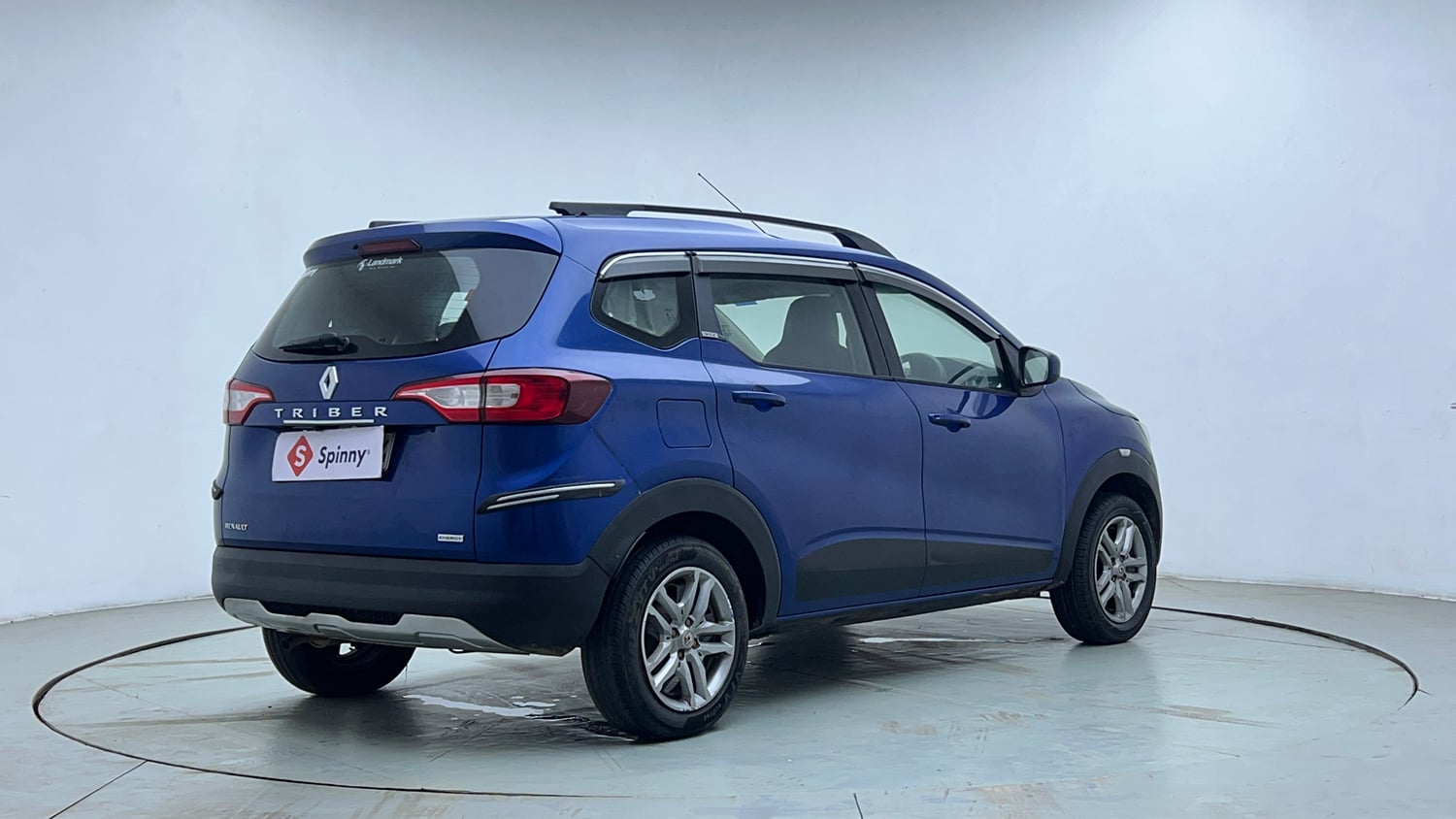 Used 2021 Renault Triber RXZ CNG (outside fitted) Cng Manual exterior RIGHT REAR CORNER VIEW