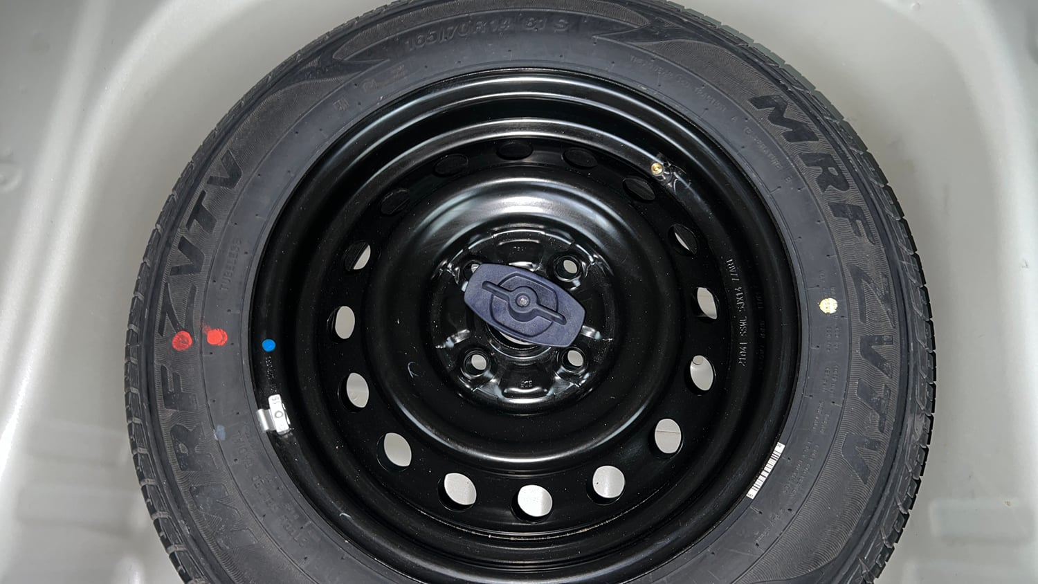 Used 2021 Maruti Suzuki Wagon R VXi (O) 1.2 AMT Petrol Automatic tyres SPARE TYRE VIEW