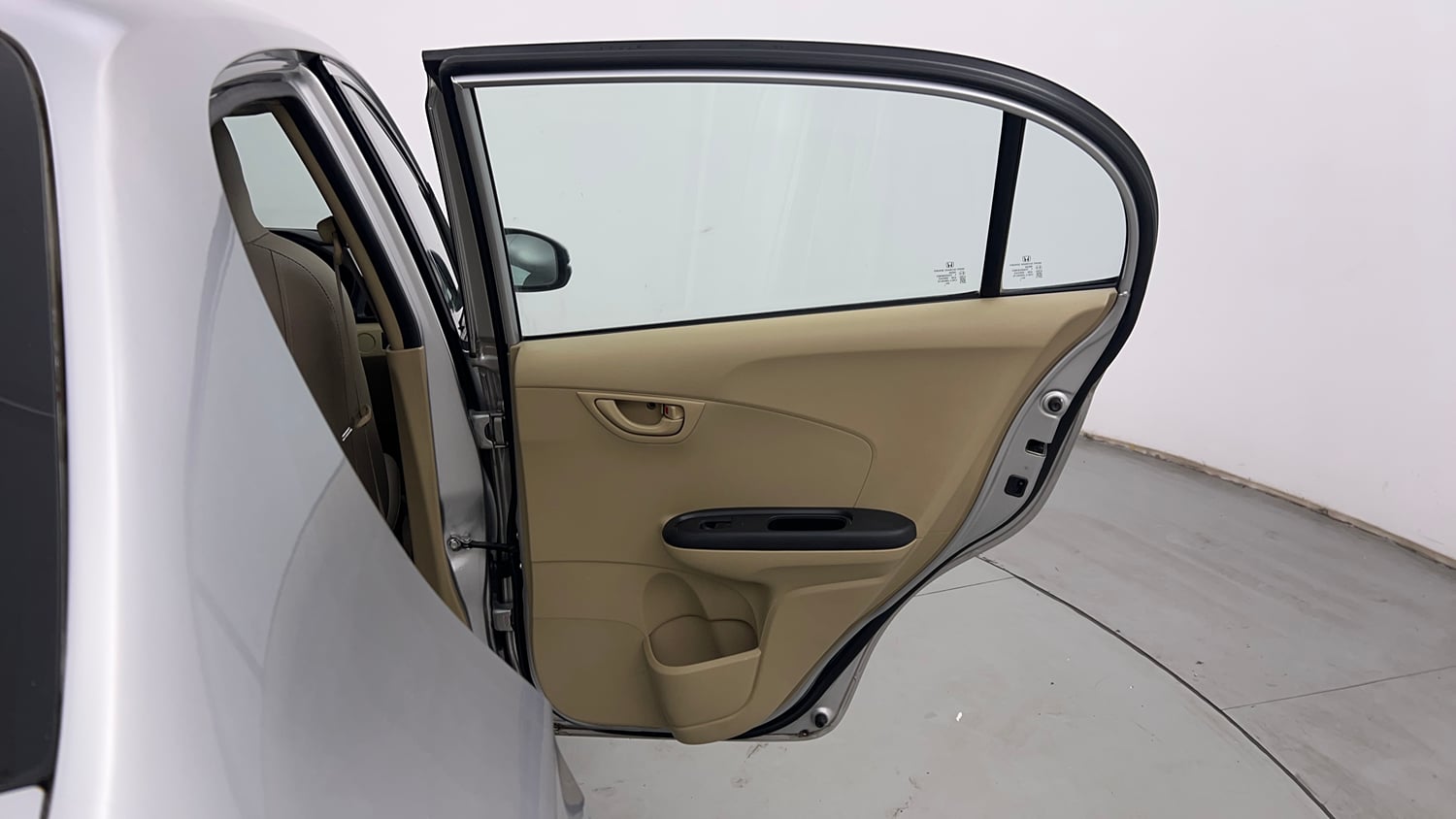 Used 2017 Honda Amaze 1.2 S i-VTEC Petrol Manual interior RIGHT REAR DOOR OPEN VIEW