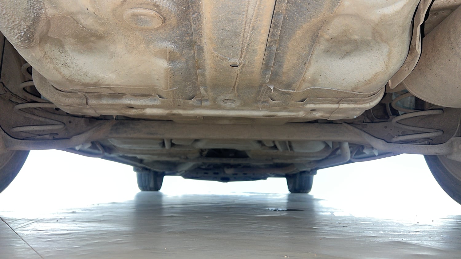 Used 2021 Honda City ZX CVT Petrol Petrol Automatic extra REAR UNDERBODY VIEW (TAKEN FROM REAR)