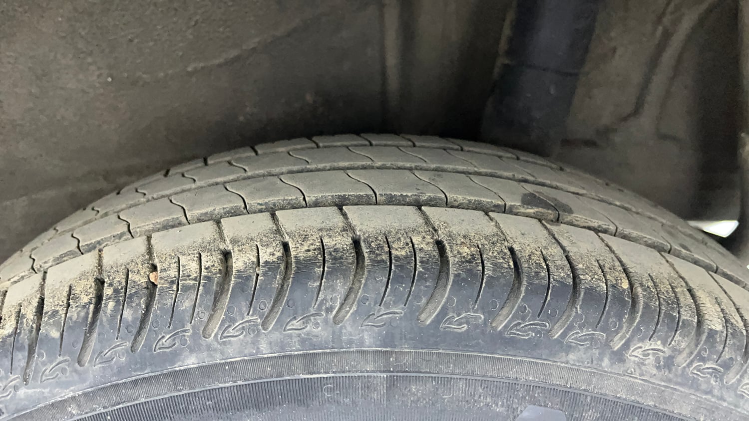 Used 2023 Maruti Suzuki Wagon R ZXI 1.2 AGS Petrol Automatic tyres LEFT REAR TYRE TREAD VIEW