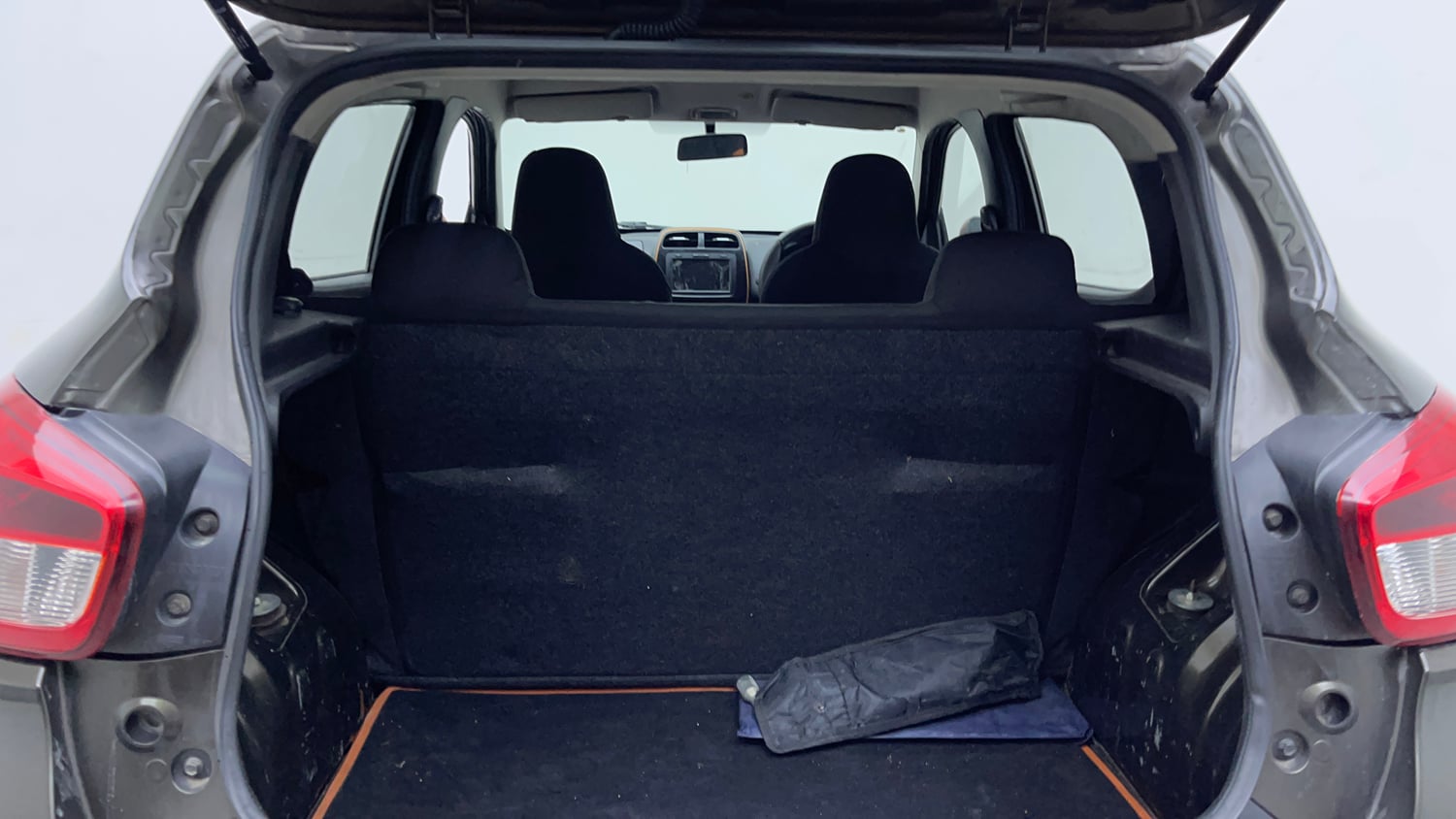 Used 2019 Renault Kwid CLIMBER 1.0 Petrol Manual interior DICKY INSIDE VIEW