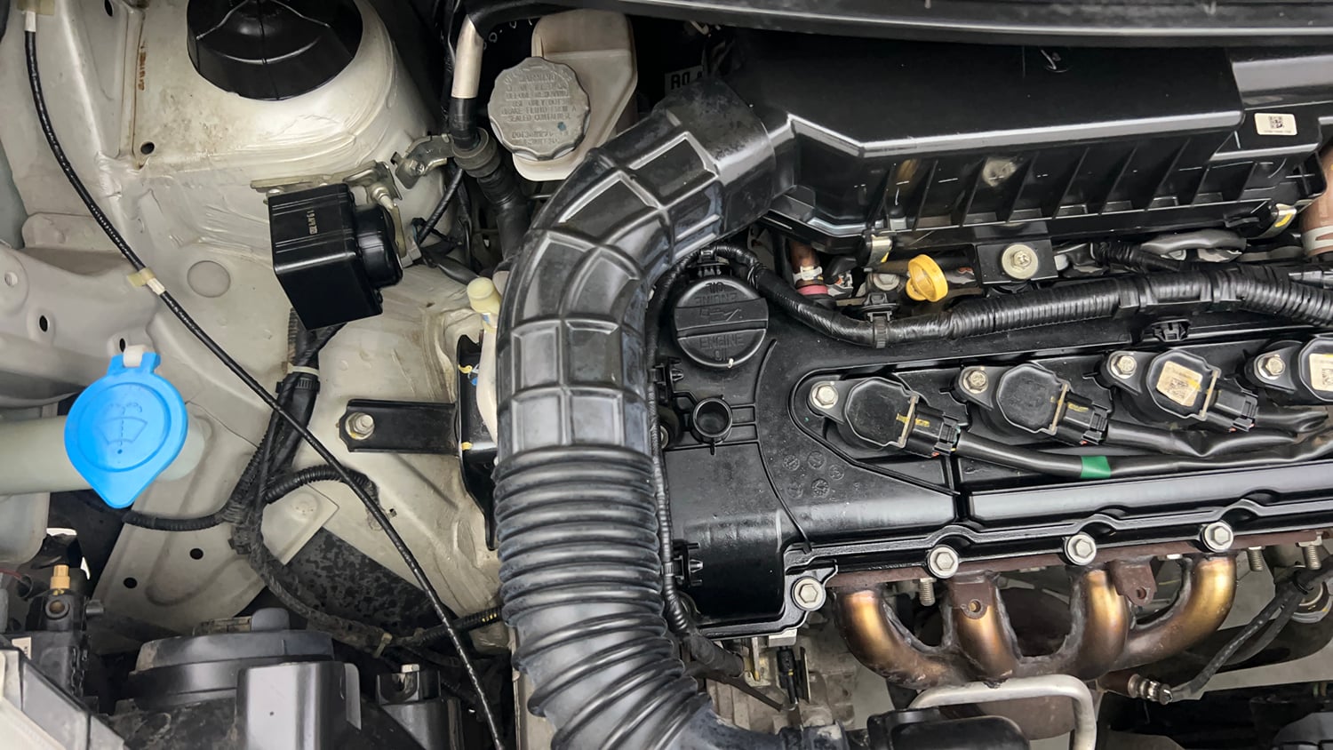 Used 2021 Maruti Suzuki Wagon R VXi (O) 1.2 AMT Petrol Automatic engine ENGINE RIGHT SIDE VIEW