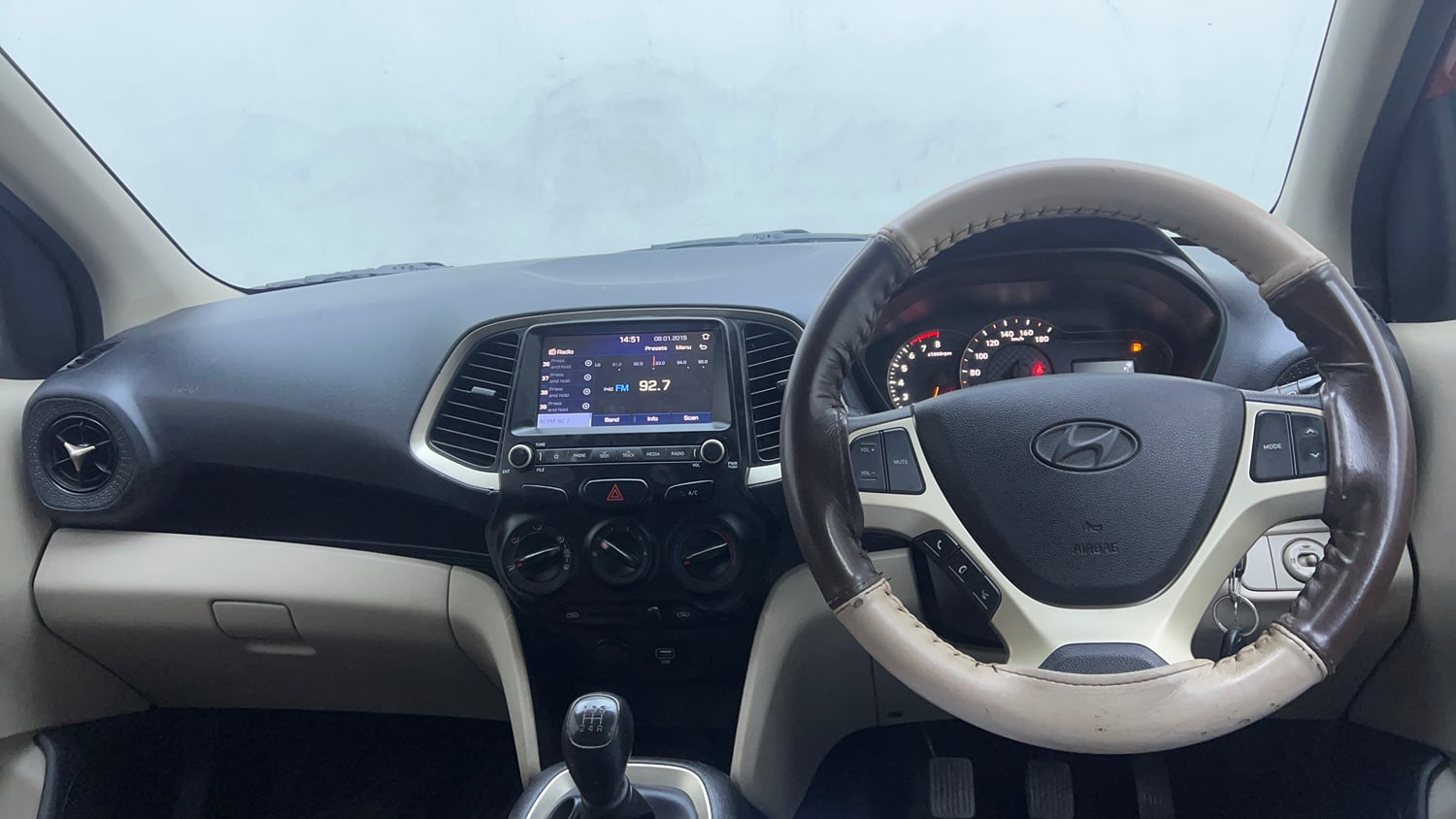 Used 2022 Hyundai Santro Sportz Petrol Manual interior DASHBOARD VIEW