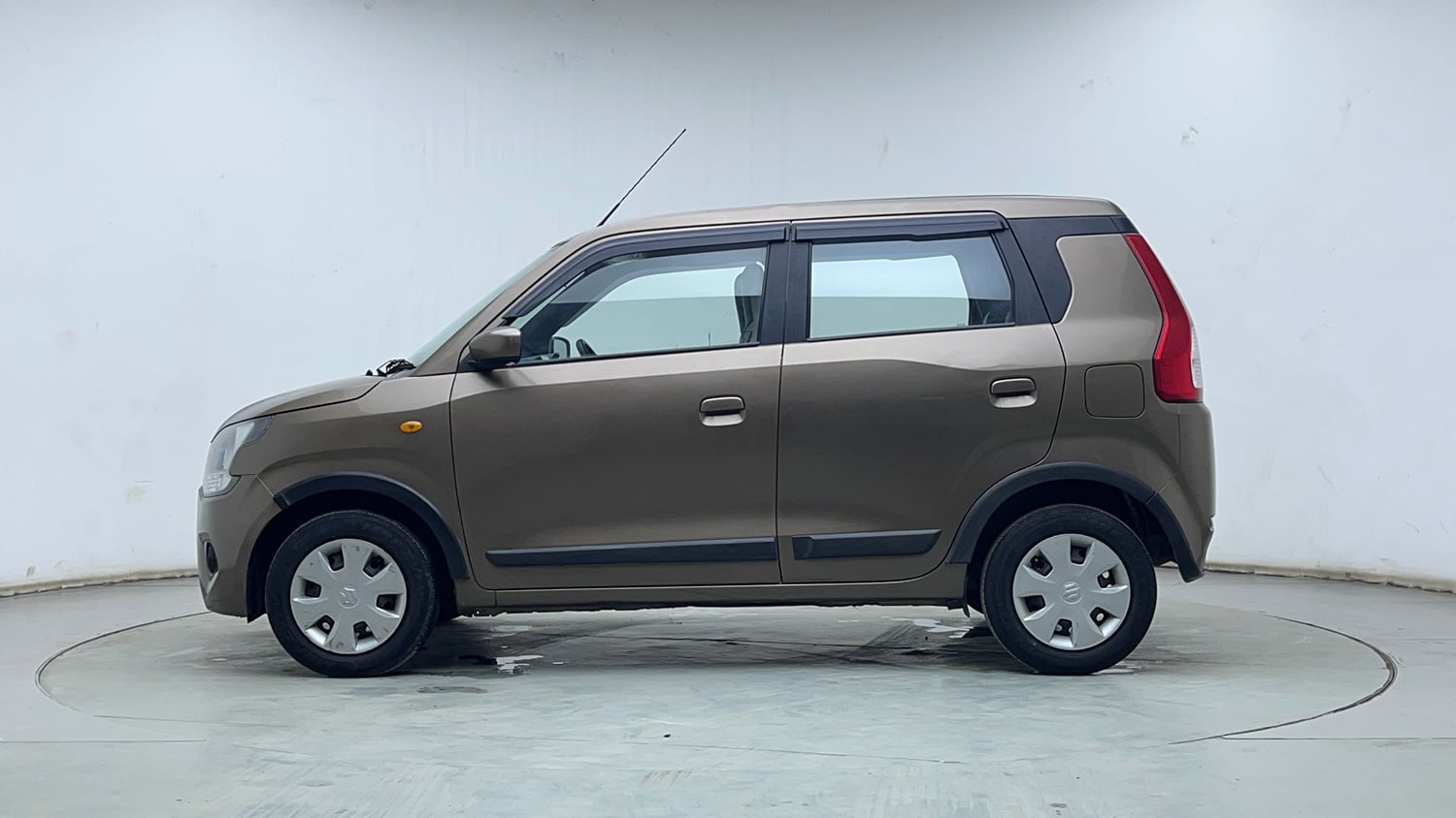 Used 2023 Maruti Suzuki Wagon R ZXI 1.2 AGS Petrol Automatic exterior LEFT SIDE VIEW