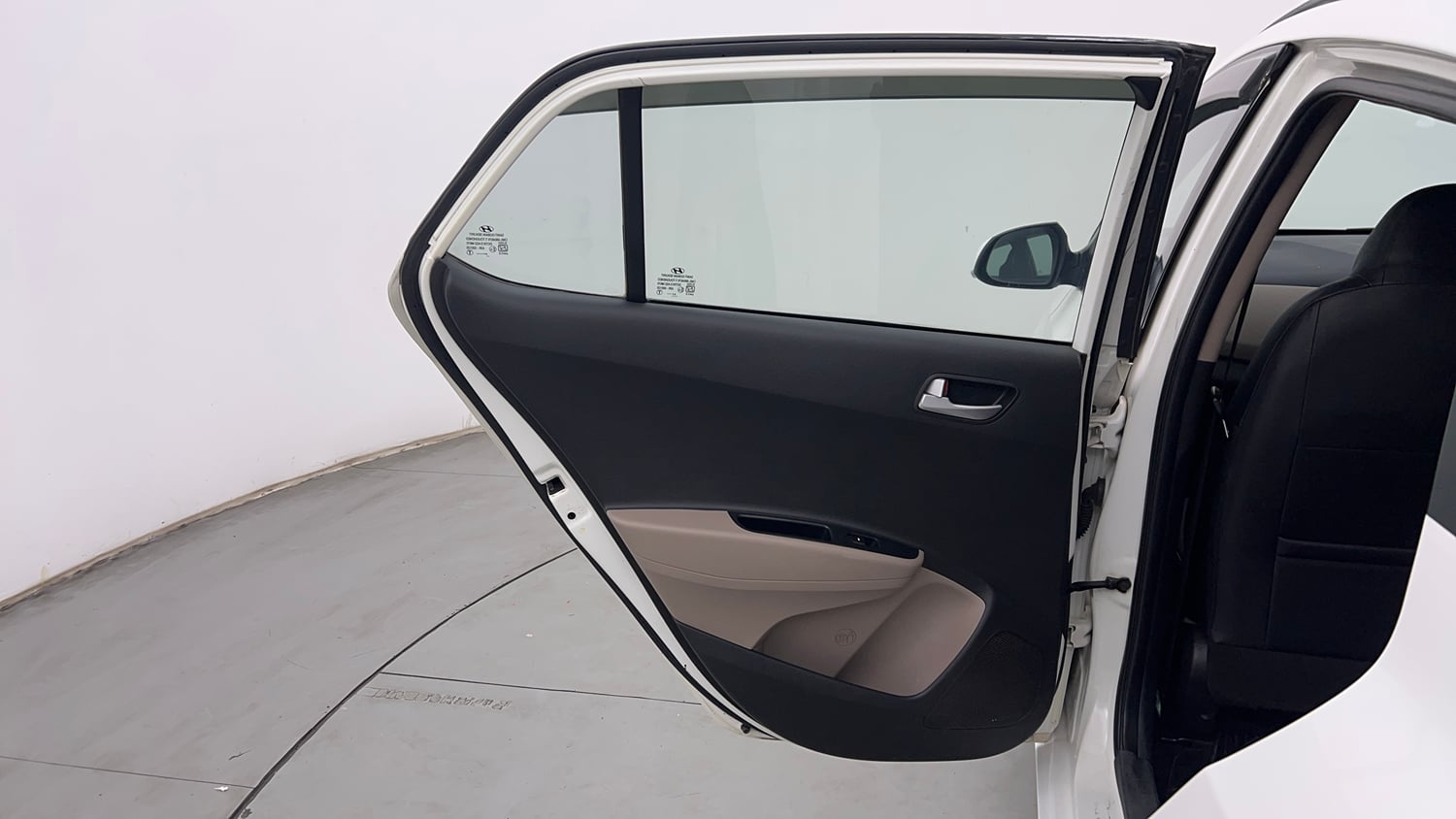 Used 2017 Hyundai Grand i10 Sportz (O) 1.2 Kappa VTVT Petrol Manual interior LEFT REAR DOOR OPEN VIEW