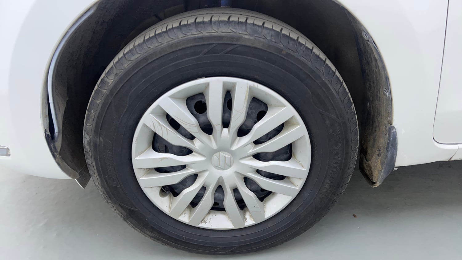 Used 2019 Maruti Suzuki Dzire VXi AMT Petrol Automatic tyres LEFT FRONT TYRE RIM VIEW