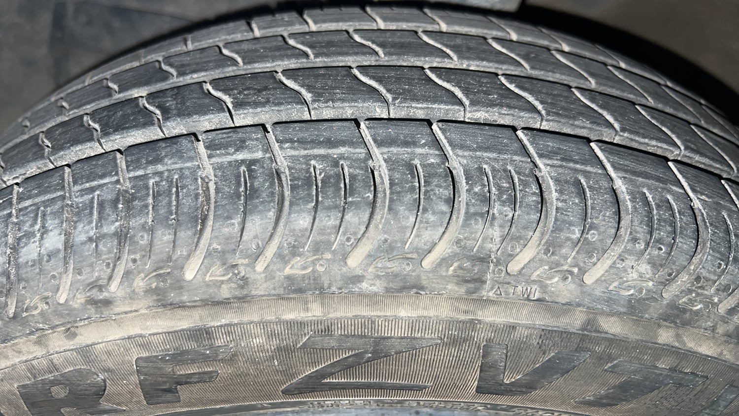 Used 2025 Maruti Suzuki Wagon R VXI 1.0 CNG Cng Manual tyres LEFT FRONT TYRE TREAD VIEW
