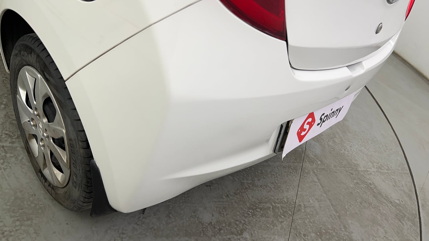 Used 2018 Hyundai Eon Magna + Petrol Manual dents MINOR SCRATCH