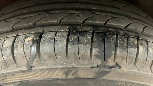 Used 2013 Hyundai i10 Sportz 1.2 AT Kappa2 Petrol Automatic tyres RIGHT REAR TYRE TREAD VIEW