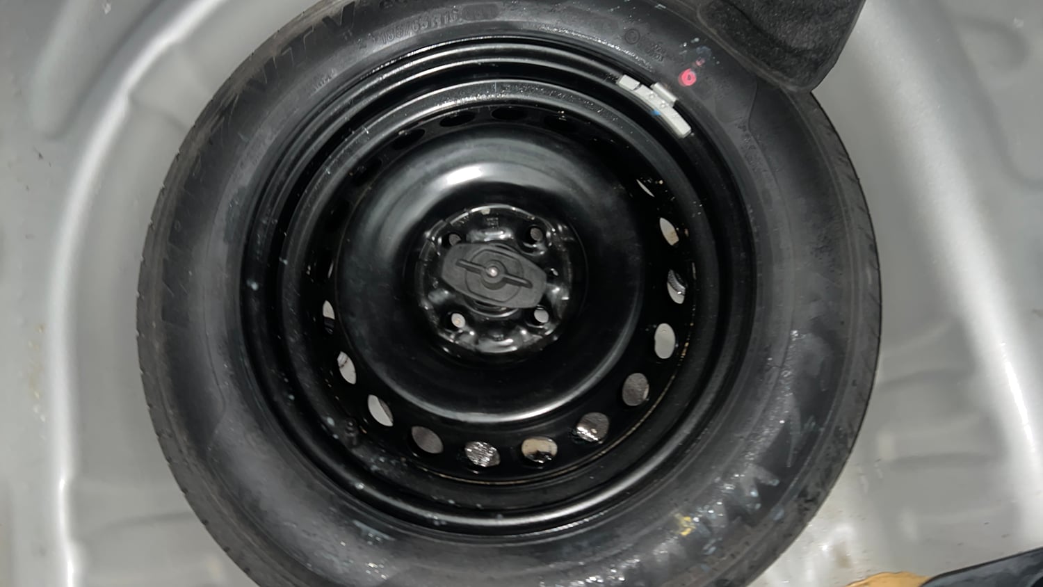 Used 2022 Maruti Suzuki Baleno Delta Petrol Manual tyres SPARE TYRE VIEW