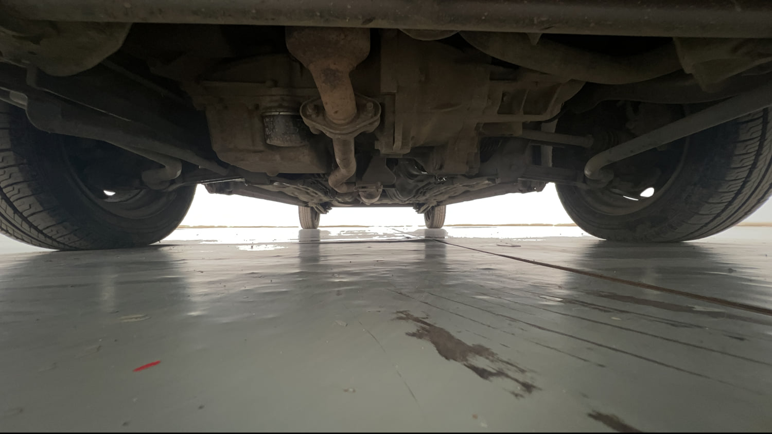 Used 2013 Maruti Suzuki Estilo LXi BS-IV Petrol Manual extra FRONT LEFT UNDERBODY VIEW