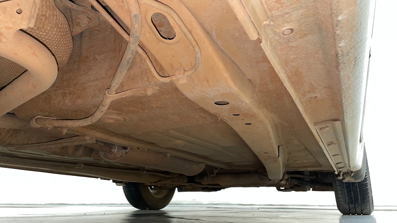 Used 2018 Maruti Suzuki Dzire ZXi Petrol Manual extra REAR RIGHT UNDERBODY VIEW